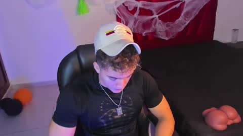 Paull George online show from 10/17/25, 01:57