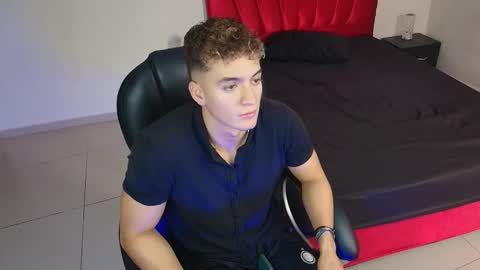 Paull George online show from 10/31/25, 03:13