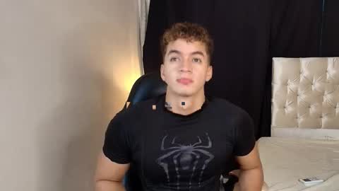Snapshot of paul_george212 chatting on 04/18/26, 02:43 Paull George online show from 04/18/26, 02:43