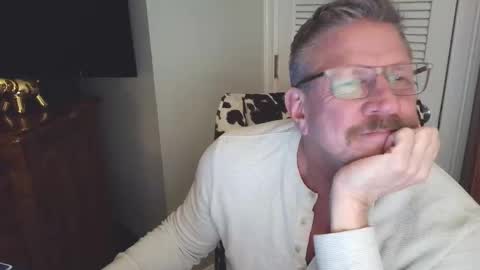 Snapshot of paul_longcut chatting on 02/07/26, 03:21 Paul Roland online show from 02/07/26, 03:21