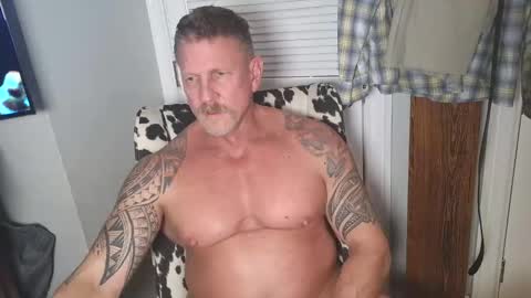 Snapshot of paul_longcut chatting on 02/24/26, 02:09 Paul Roland online show from 02/24/26, 02:09