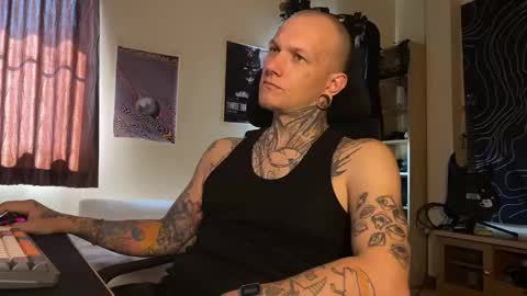 Snapshot of paul_razor chatting on 02/10/26, 03:21 Paul online show from 02/10/26, 03:21