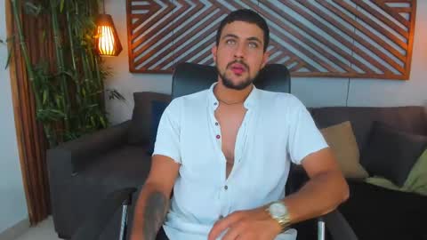 Snapshot of paul_rivera chatting on 02/13/25, 12:35 Paul Rivera online show from 02/13/25, 12:35