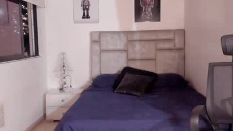 PAUL ROGER online show from 10/31/25, 11:50