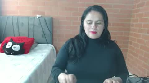 Snapshot of paula__117 chatting on 04/27/26, 08:51 paula__117 online show from 04/27/26, 08:51