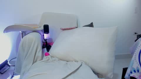 Paula perez - online show from 03/07/25, 08:13