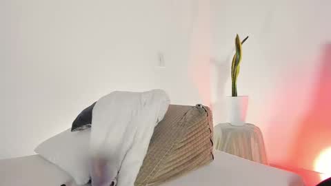 Paula perez - online show from 11/04/25, 03:16