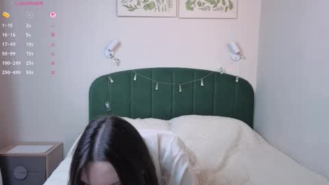 Snapshot of paulaharris chatting on 02/10/26, 01:48 Alice online show from 02/10/26, 01:48