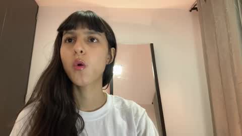 Snapshot of paulainblue chatting on 06/07/26, 03:54 online show from 06/07/26, 03:54