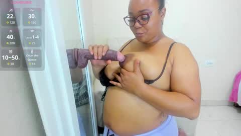 Snapshot of paulastone24 chatting on 11/04/25, 10:53 paulastone24 online show from 11/04/25, 10:53