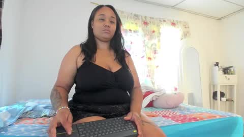 Snapshot of paulastone24 chatting on 01/16/26, 01:26 paulastone24 online show from 01/16/26, 01:26