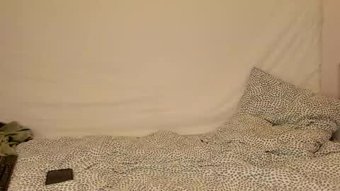 paulblack021 online show from 11/15/25, 09:54