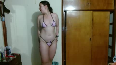 Snapshot of paulet_ chatting on 01/12/26, 02:06 paulet latiin online show from 01/12/26, 02:06