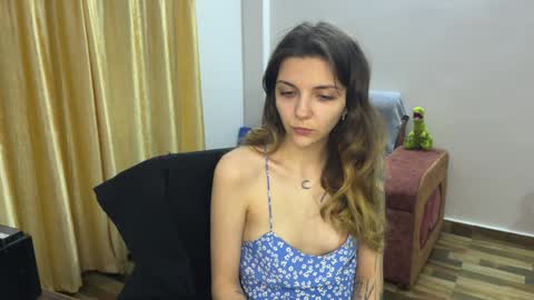 Snapshot of paulettegoddard chatting on 02/08/25, 03:10 Isla Chase online show from 02/08/25, 03:10