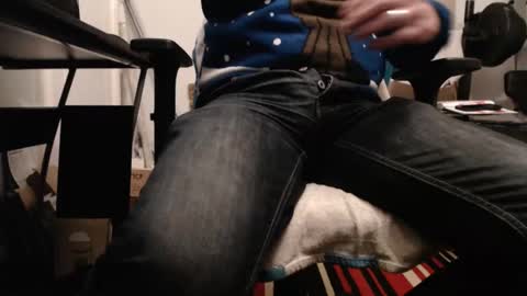 Snapshot of paulie120464 chatting on 12/16/24, 05:43 paulie120464 online show from 12/16/24, 05:43