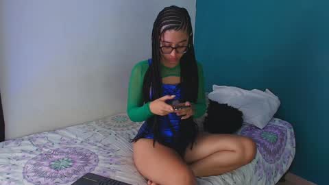 Snapshot of paulin01_ chatting on 04/06/26, 04:19 Paulina online show from 04/06/26, 04:19
