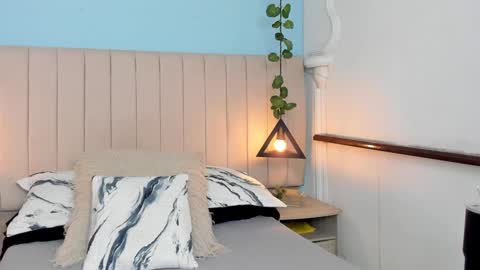 PAULINA  online show from 01/29/25, 08:35