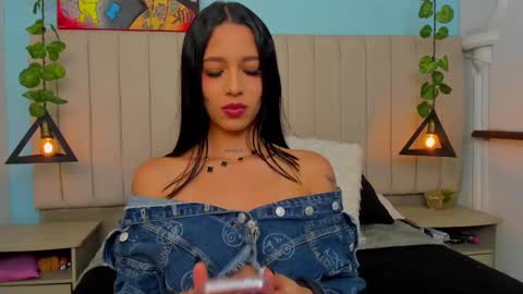 PAULINA  online show from 10/09/25, 09:02