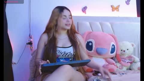 Pau online show from 05/08/26, 04:07