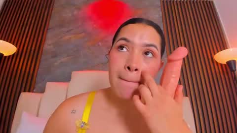 Snapshot of paulina_rosset chatting on 06/27/26, 12:22 paulina_rosset online show from 06/27/26, 12:22