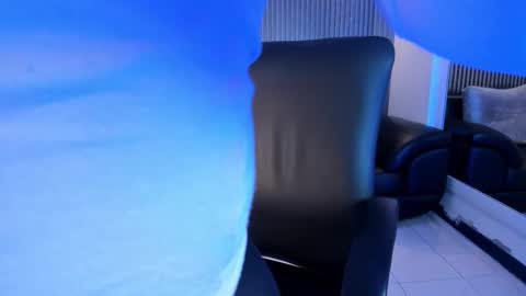 Snapshot of paulina_sweett chatting on 10/25/25, 12:23 Paulina online show from 10/25/25, 12:23