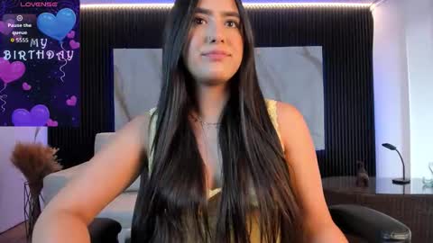 Snapshot of paulina_sweett chatting on 11/24/25, 01:33 Paulina online show from 11/24/25, 01:33