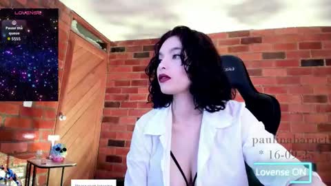 Paulina online show from 09/17/25, 03:19