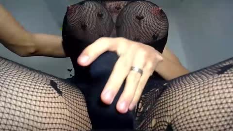 paulinabigcock24 online show from 02/12/25, 09:52