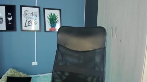 Paulina online show from 04/25/26, 01:41