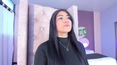 Paulina online show from 06/17/26, 12:07
