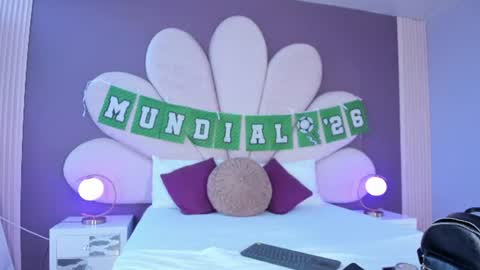 Paulina online show from 06/19/26, 01:04