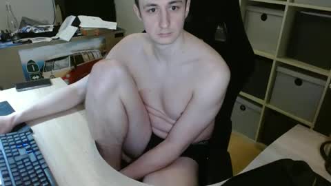 Snapshot of paulthesub chatting on 02/14/25, 11:31 Paul online show from 02/14/25, 11:31