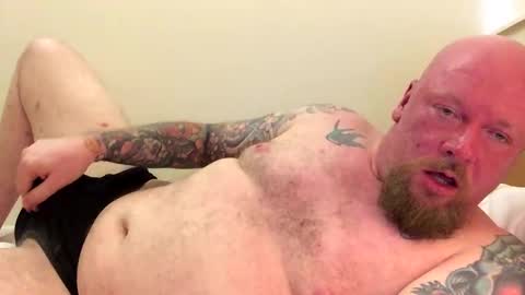 Snapshot of paulyb445 chatting on 09/11/25, 05:57 paulyb445 online show from 09/11/25, 05:57