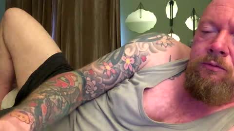 Snapshot of paulyb445 chatting on 09/20/25, 09:54 paulyb445 online show from 09/20/25, 09:54