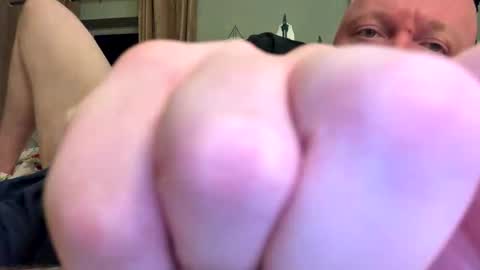 Snapshot of paulyb445 chatting on 11/15/25, 06:15 paulyb445 online show from 11/15/25, 06:15