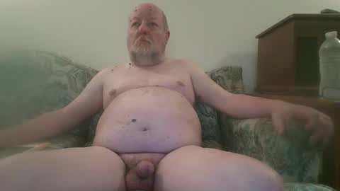 Snapshot of pavilionbill1 chatting on 04/15/26, 04:19 pavilionbill1 online show from 04/15/26, 04:19