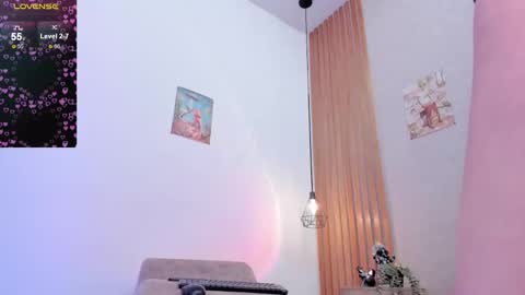 Snapshot of pawggirl18 chatting on 02/14/25, 04:41 Dani online show from 02/14/25, 04:41