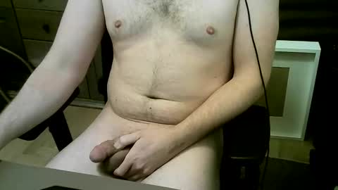 Snapshot of paxo0207 chatting on 12/20/24, 07:12 Jan online show from 12/20/24, 07:12