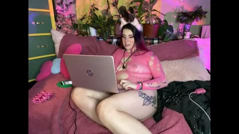 Snapshot of payyourprincessjess chatting on 01/01/25, 02:09 payyourprincessjess online show from 01/01/25, 02:09