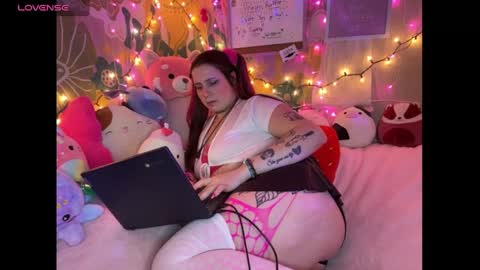 Snapshot of payyourprincessjess chatting on 01/29/25, 05:19 payyourprincessjess online show from 01/29/25, 05:19