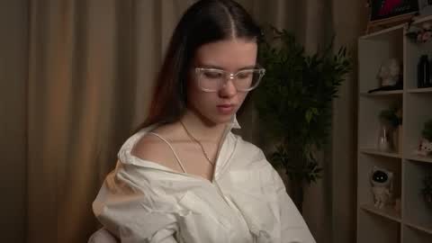 Snapshot of pazrapacki chatting on 03/20/26, 02:38 Beautiful Mila online show from 03/20/26, 02:38