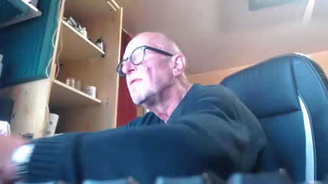 pc8474408 online show from 05/02/26, 01:05