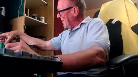 Snapshot of pc8474408 chatting on 06/20/26, 10:45 pc8474408 online show from 06/20/26, 10:45