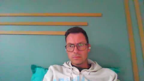 Snapshot of pchittt chatting on 09/28/25, 12:54 pchittt online show from 09/28/25, 12:54