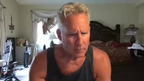 peacemakerone1 online show from 04/01/26, 07:44