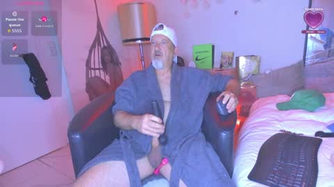 Snapshot of peacetous chatting on 04/03/26, 06:00 Marc online show from 04/03/26, 06:00