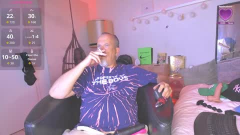 Snapshot of peacetous chatting on 04/04/26, 06:16 Marc online show from 04/04/26, 06:16