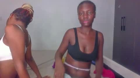 peach_ebonny online show from 05/13/26, 09:00