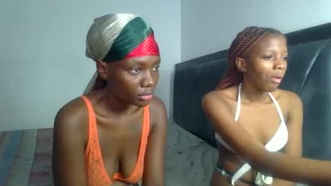 Snapshot of peach_ebonny chatting on 06/04/26, 06:30 peach_ebonny online show from 06/04/26, 06:30