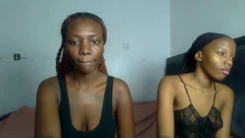 Snapshot of peach_ebonny chatting on 06/12/26, 05:56 peach_ebonny online show from 06/12/26, 05:56